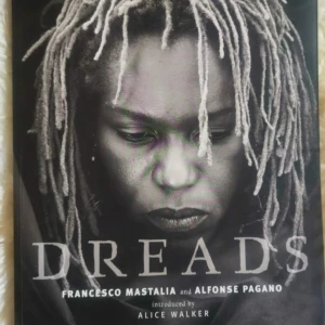 Bok Dreads - Säljer boken DREADS av Francesco Mastalia & Alfonce Pagano 144 sidor År 1999 I perfekt skick