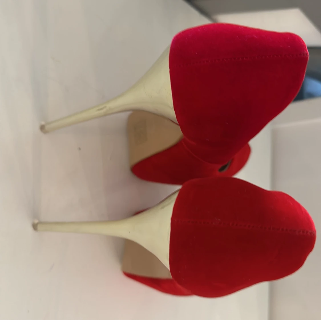 Högklackade skor  - 91