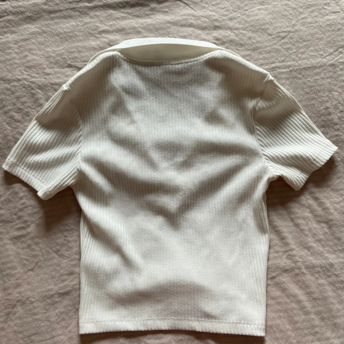 Ribbad pikétröja - 90