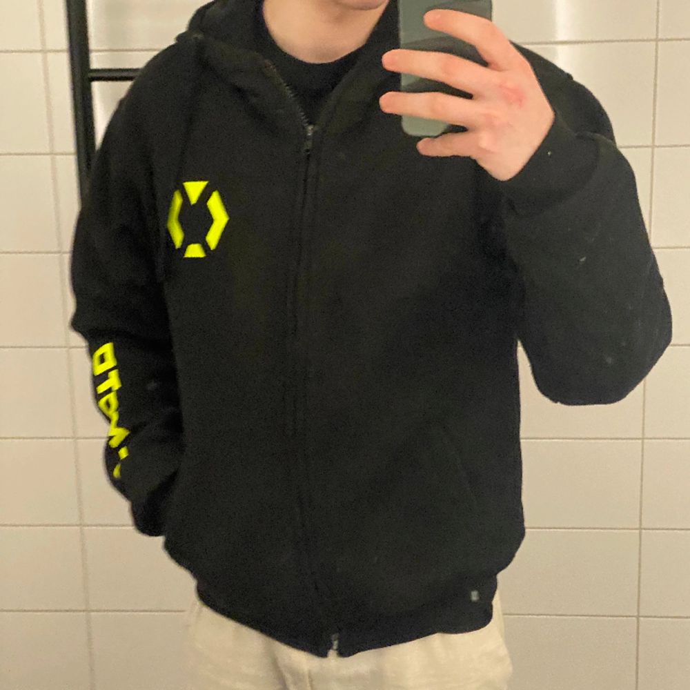 Musta Mc Hoodie med zip fr n XLMOTO Plick Second Hand