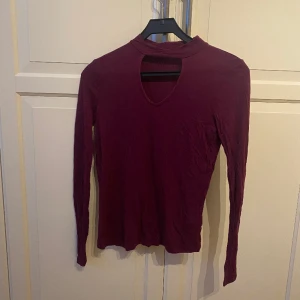 Långärmad vinröd t shirt - Super mjukt material 