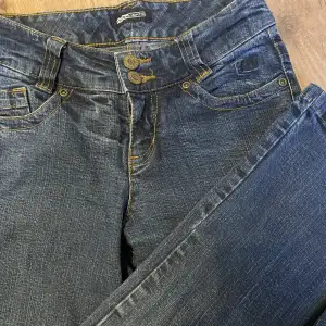 Jeans från Flash Lights🩷