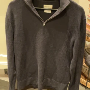 Half zip från volt - Half zip ifrån volt Storlek M Färg Marinblå