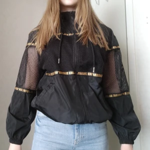 Windbreaker - Jacka med mesh