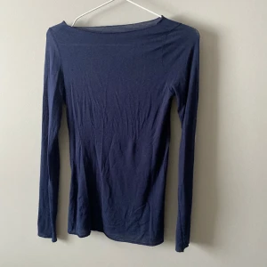 Intimissimi tröja - Säljer min fina Intimissimi tröja då den tyvärr inte kommer till användning💕använd ett fåtal gånger