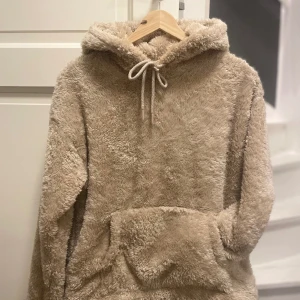 Teddyhoodie - Aldrig använd