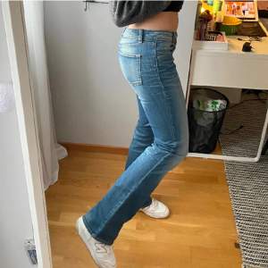 De perfekta jeansen som passar till ALLT!😻skulle säga w26 l34