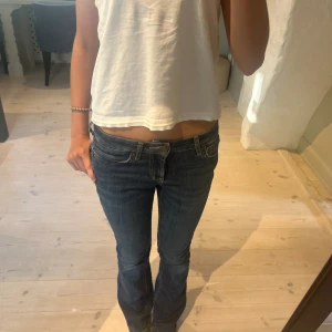 Low waist jeans - Säljer dessa populära low waist zara jeans❣️❣️