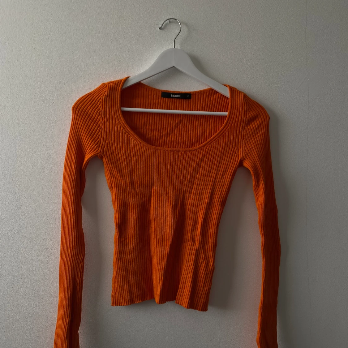 Orange långärmad tröja 