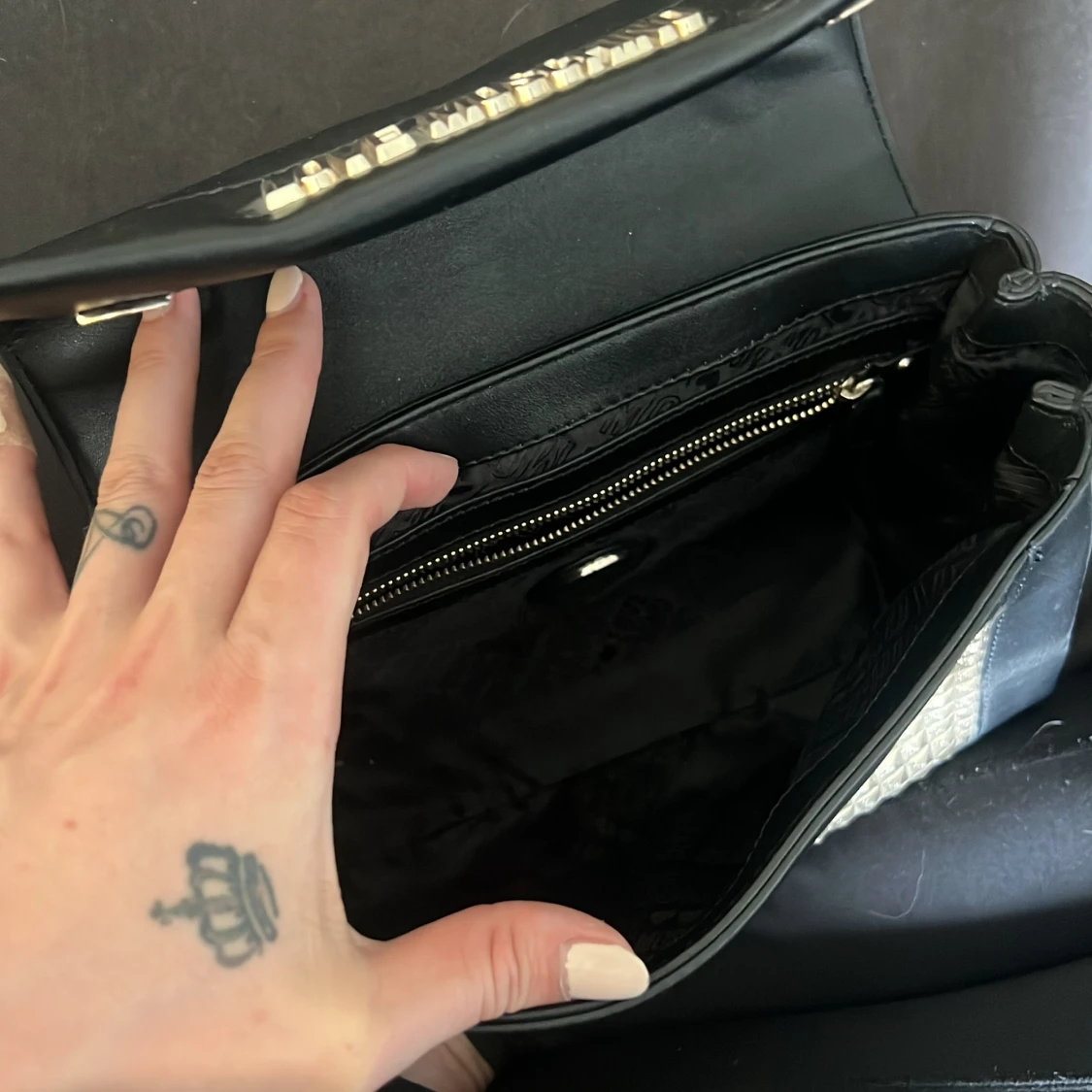 Live moschino väska - 90