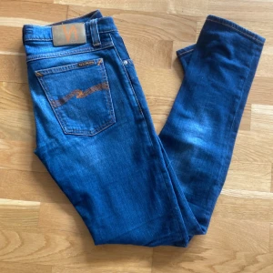Nudie jeans  - Bara skicka skulle säga 9/10 Storleken 29w 32L 