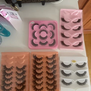 Fransar - Oanvända fina fransar som liknar fransförlängning 40kr styck