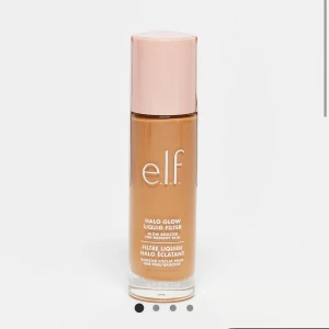 E.L.F - Halo Glow Liquid filter - Färgen är ”5 Medium/Tan”. ❤️❤️❤️ skriv privat om ni undrar över något ❤️ pris går att diskutera 