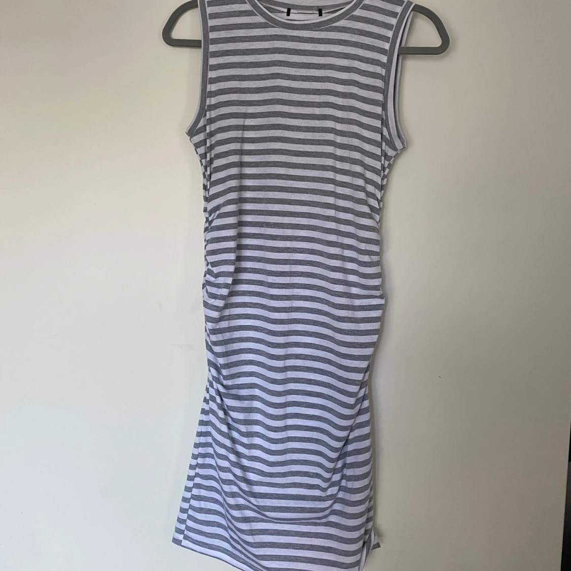 Randig klänning  - 90