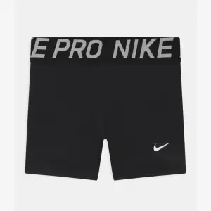 Nike pro shorts som knappt är använda 