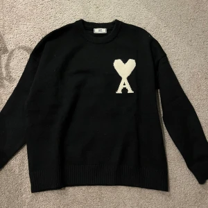 AMI Paris tröja - S, aldrig använd