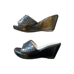 Klackskor - Så snygga klackskor som passar perfekt till sommar och fest!  De är i bra skick och jag säljer då de tyvärr är för små för mig:(  Skriv privat vid intresse eller frågor😊😊💓