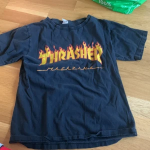 Fin tröja  - Fin thrasher tröja vet inte viket märke det står inte 