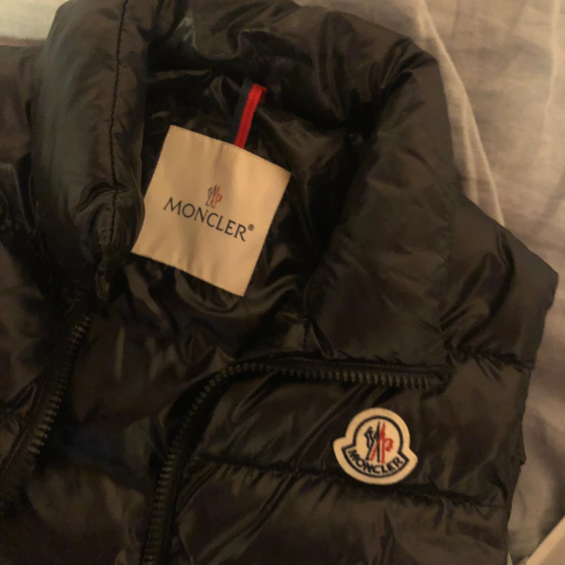 Moncler väst  - 90