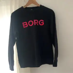 Björn Borg sweatshirt i fint skick, använd fåtal gånger, storlek xs