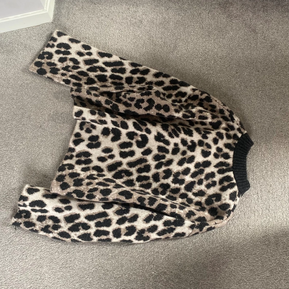 Leopardmönstrad stickad tröja från H&M - 91