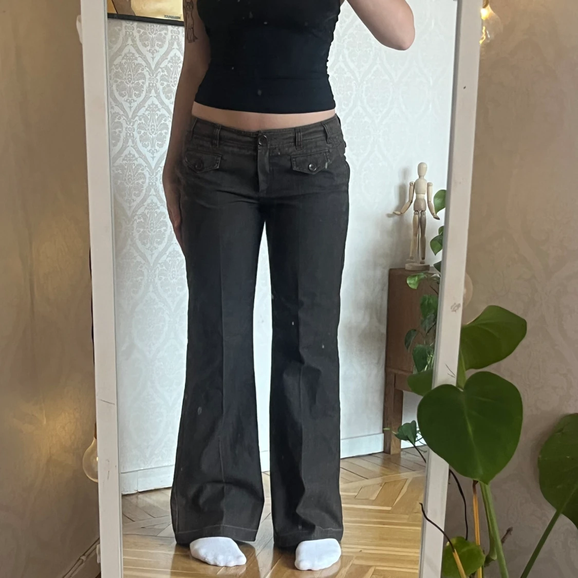 Bruna lågmidjade byxor