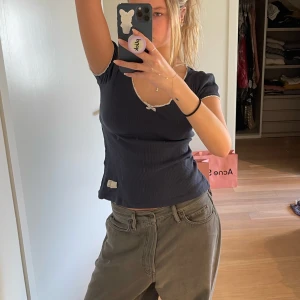 Odd Molly top - Great condition!