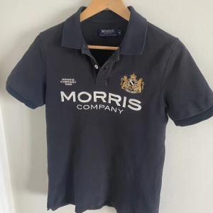 Morris piké - Säljer nu min gamla Morris piké då den inte kommer till användning längre, den är storlek xs men passar s, vid någon fundering är det bara att skicka ett pm.