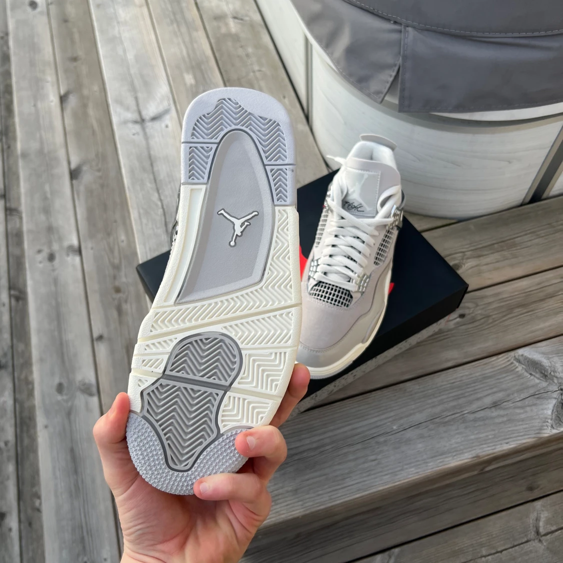 Jordan 4 Frozen Moments  - 91