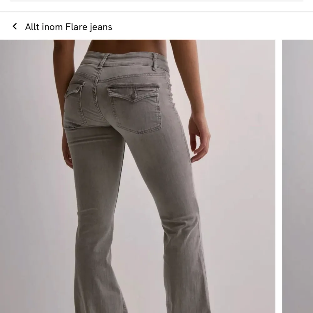 Säljer dessa jeans. Köptes nyligen men har inte användning för de. Köptes för 700kr säljer för 600kr. . Jeans & Byxor.