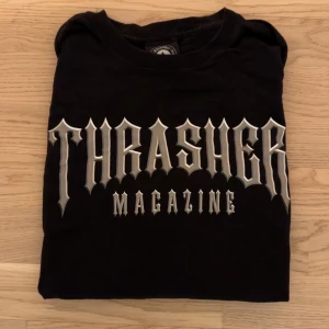Thrasher longsleeve - Longsleeve t-shorts från thrasher. Unikt tryck! 10/10 skick