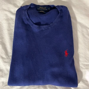 Stickad polo tröja  - Riktigt fin stickad polo Ralph lauren tröja för endast 299kr.