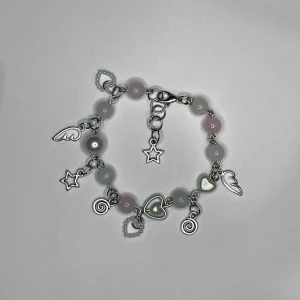 ’Angelic’ Handgjort Armband  - Längd: 18.5 - 21 cm. Längd kan jus tre ras efter förfrågan.