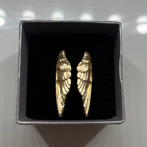 Justerbar ring - Fin ring med ängelvingar