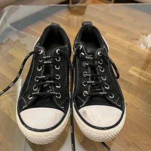 Valentino garavani skor - Supersnygga valentino skor storlek 36, passar 37-38