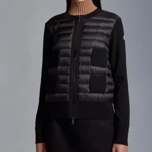 Söker denna  - Söker denna jackan i storlek S skriv gärna om ni säljer💕