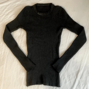 stretchig tröja - .