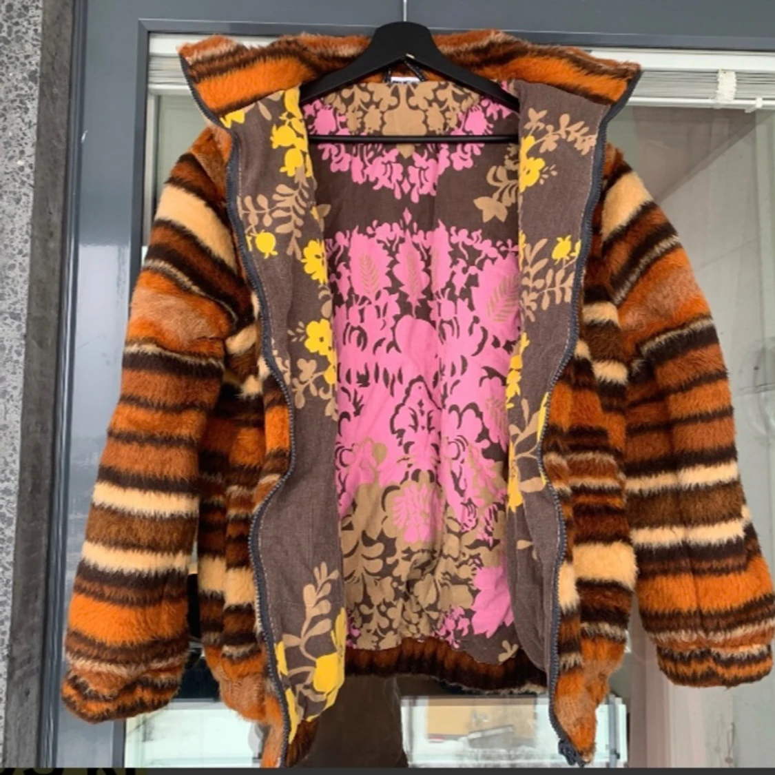 Jacka omsydd av överkast - 90