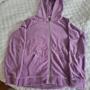 Mjukis set - Hej   Mjukis set från min dotter . Lilla, storlek 146-152,  väldigt bra skick, Cubus..köparen betalar frakt.