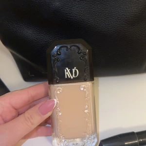 Foundation - Nästan full kom privat för mer info