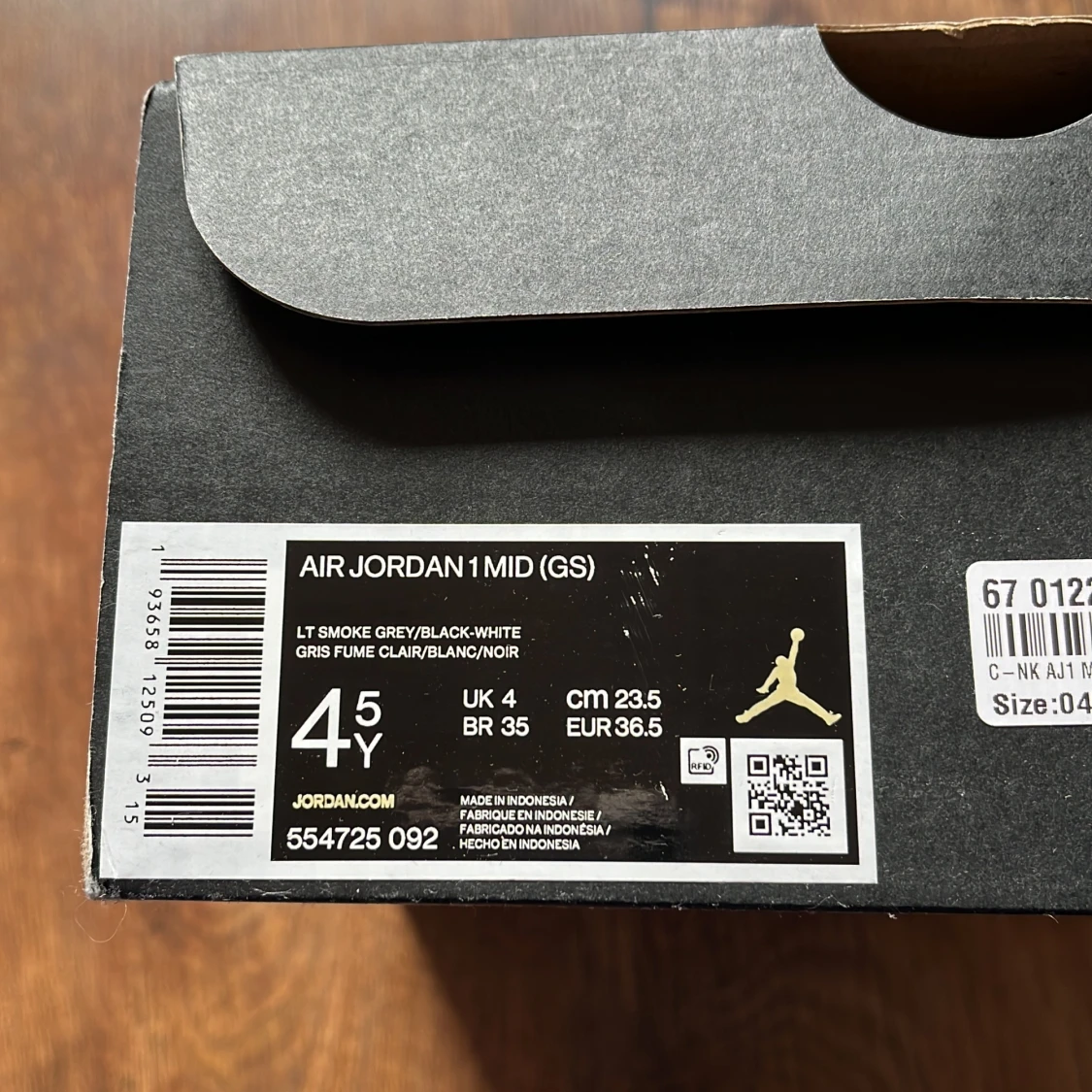 Air Jordan 1 mid smoke storlek 36.5 - 91