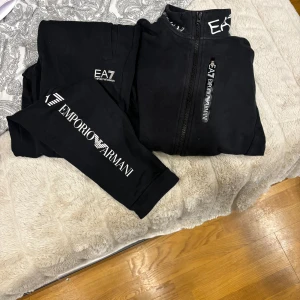 Armani - Armani dress mycket eftertraktad original pris ca 2000kr