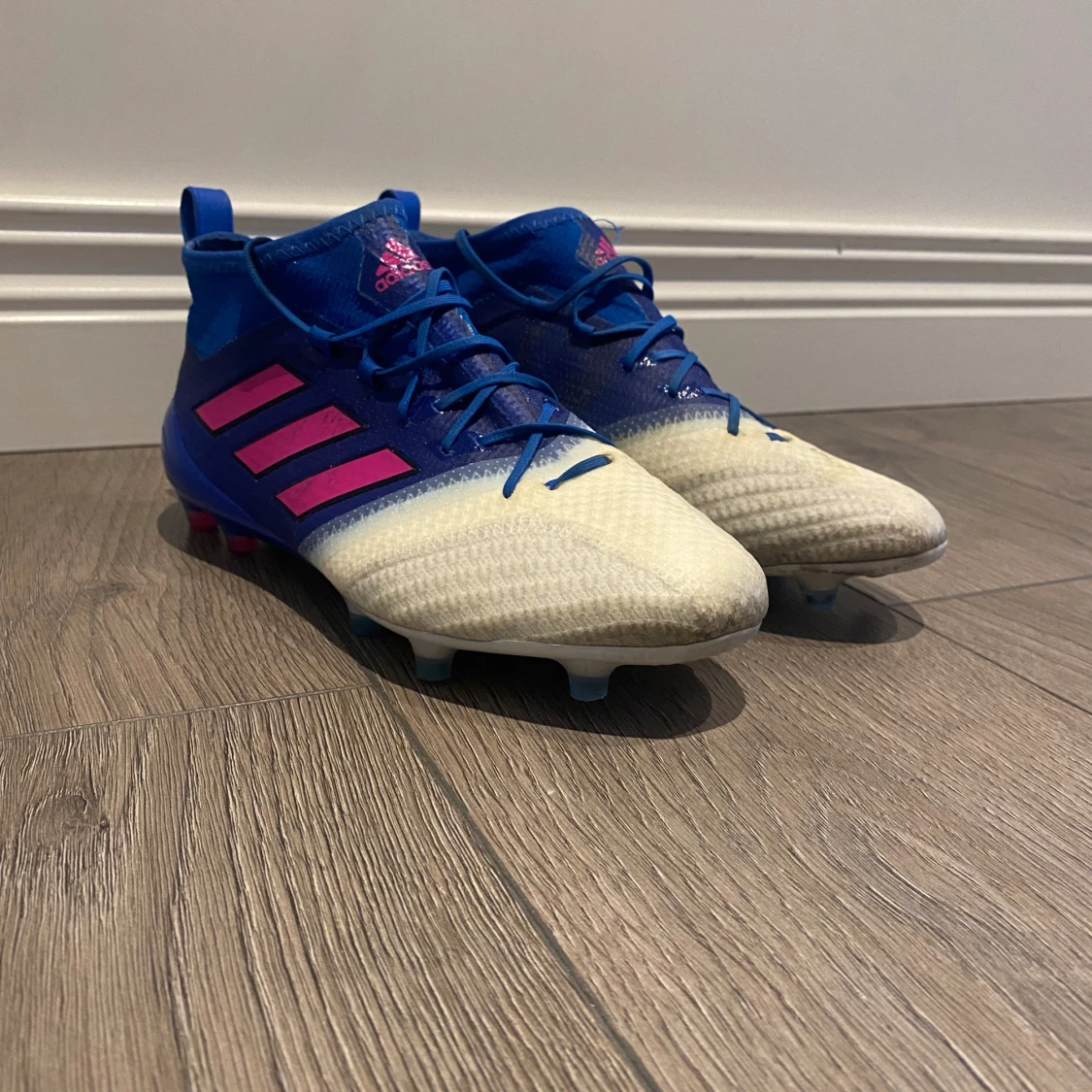 Adidas Fotbollskor