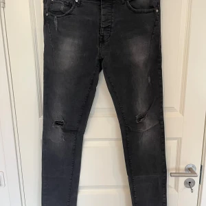 Skinny/Tight Jeans - Skinny/Tight Jeans