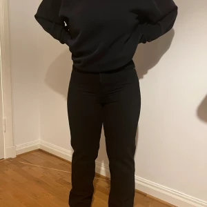 Levi’s jeans - Levi’s jeans, använda 2 gånger! Storlek 28/29. Perfekta basicjeansen men tyvärr för små för mig. 
