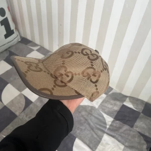 Gucci jumbo cap - Beige gucci jumbo keps storlek M 