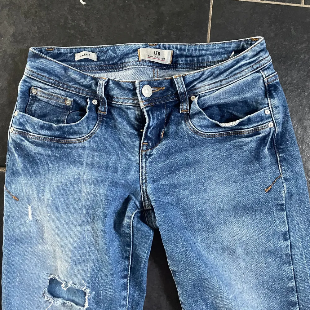 Ltb jeans som inte kommer till användning.🫶🏻💗. Jeans & Byxor.
