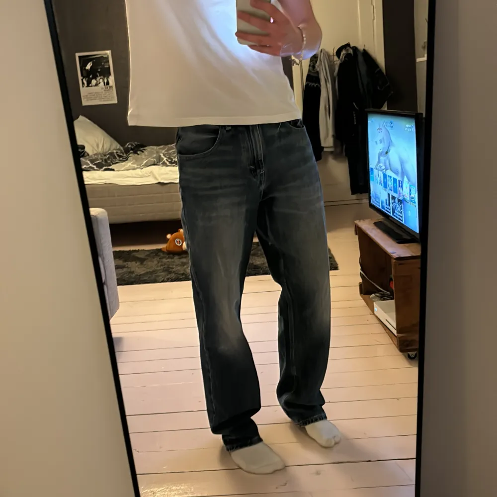 Levis silvertab jeans W:29 L32 i jättebra skick, väldigt snygg fade på dem också. Jeans & Byxor.