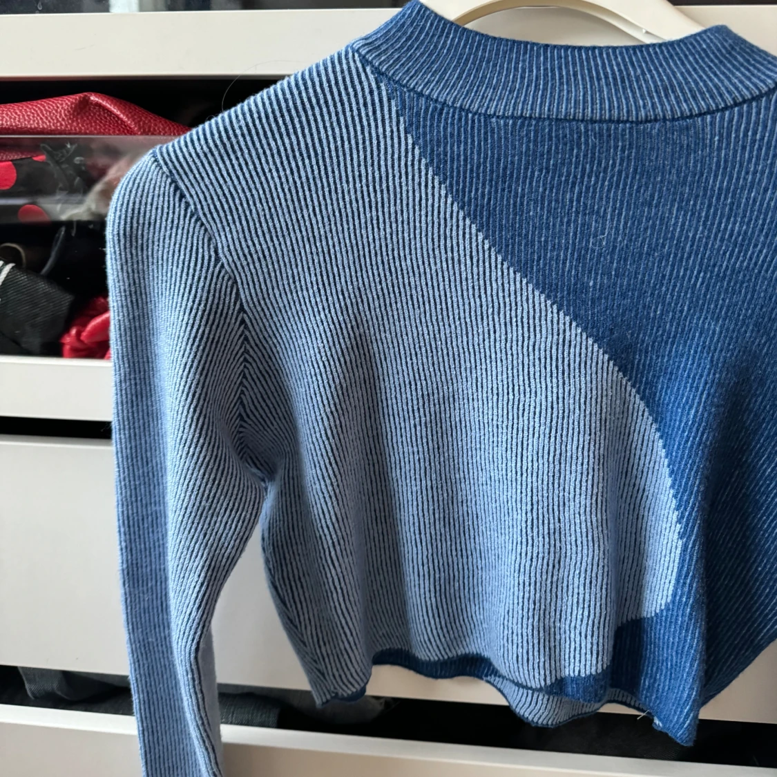 Weekday tröja  - 91