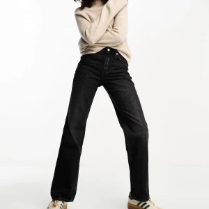 Jeans - Helt nya och oanvända jeans som jag köpte men dom är tyvärr lite för små för mig 🫶⭐️